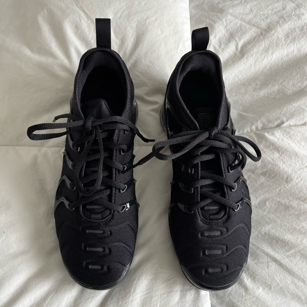 Nike Triple Black Vapormax